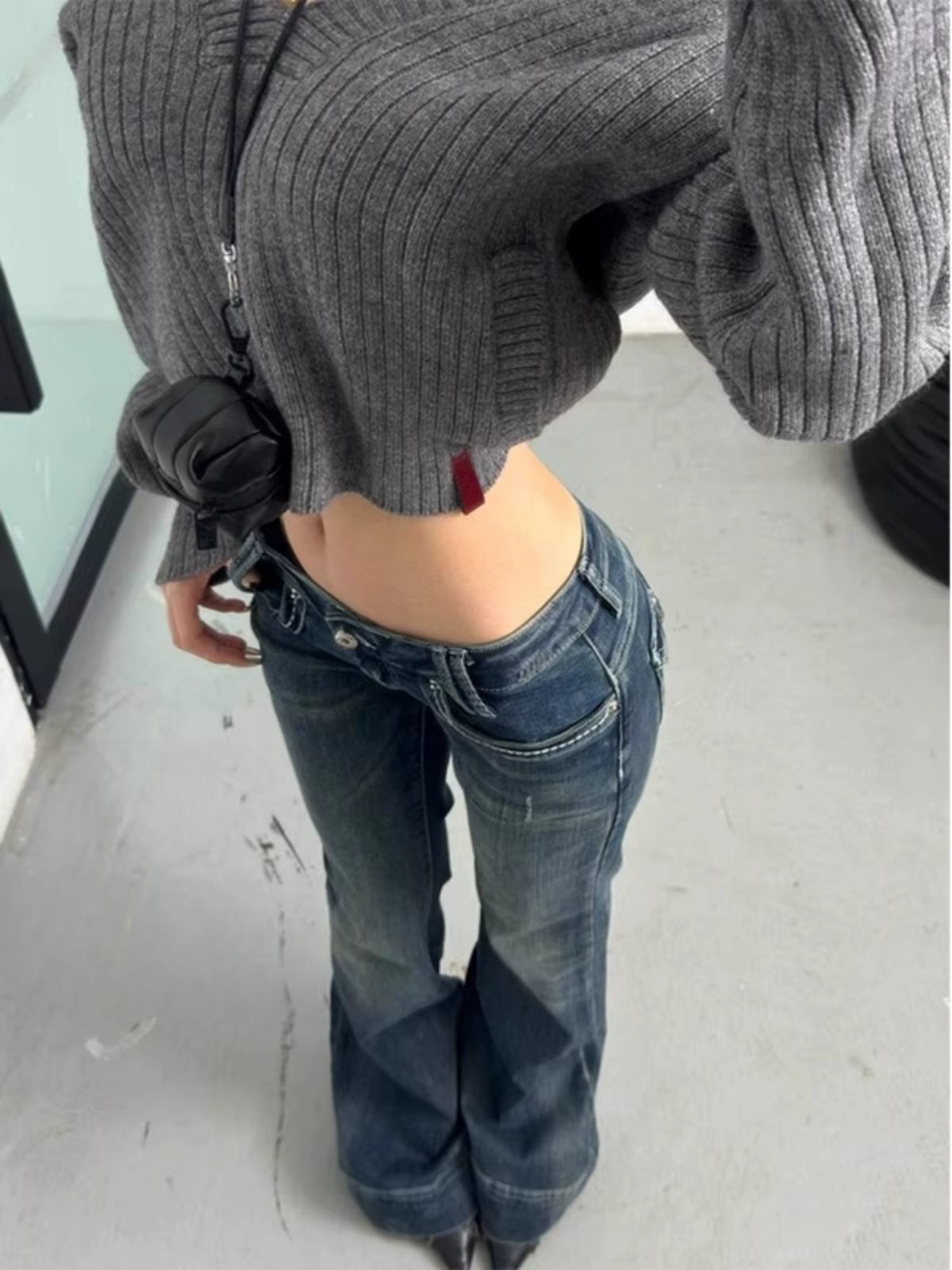 Trendiga Low-Waist Bootcut Jeans